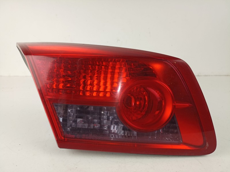 Recambio de piloto porton izquierdo para renault vel satis (bj0) 2.0 16v turbo referencia OEM IAM 89021293  