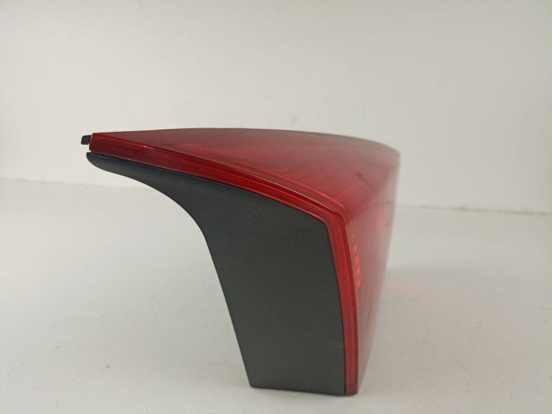 Recambio de piloto porton izquierdo para renault vel satis (bj0) 2.0 16v turbo referencia OEM IAM 89021293  