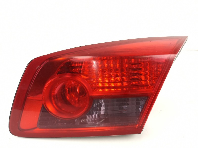 Recambio de piloto porton derecho para renault vel satis (bj0) 2.0 16v turbo referencia OEM IAM 89021294  