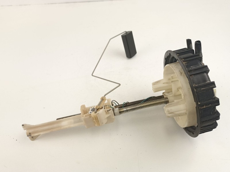 Recambio de bomba combustible aforador para land rover discovery 2.5 d referencia OEM IAM ERR5057 ER1223 