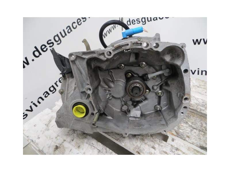 Recambio de caja cambios 5v gasolina para renault clio 1.2 g/d4f d740 referencia OEM IAM JH3128  