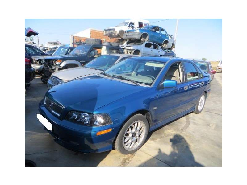 VOLVO S40