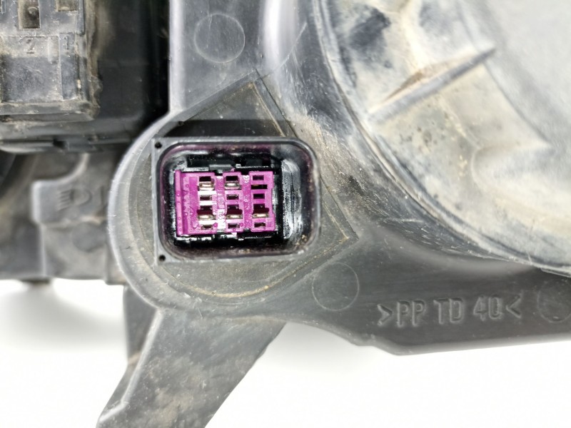 Recambio de faro derecho para mg zr 1.4 g referencia OEM IAM 89003770 XBC104960 