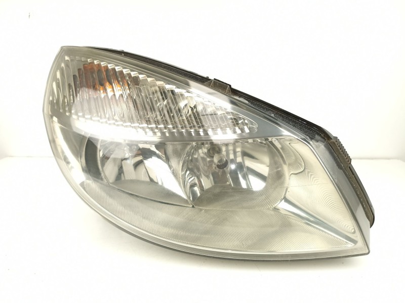 Recambio de faro derecho para renault scenic ii 1.9 dci diesel referencia OEM IAM 7701056126 044576 
