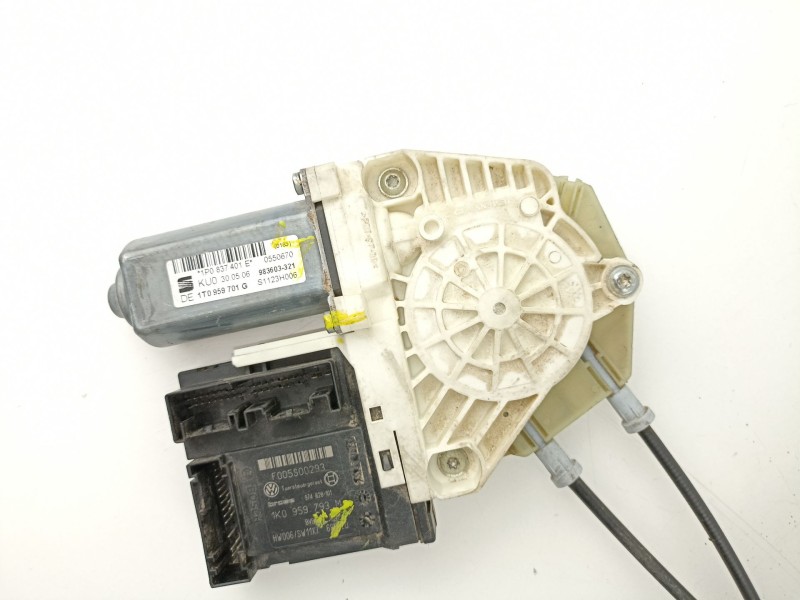 Recambio de elevalunas delantero izquierdo para seat leon 1.9 tdi ii referencia OEM IAM 1P0837461A1K0959293M  