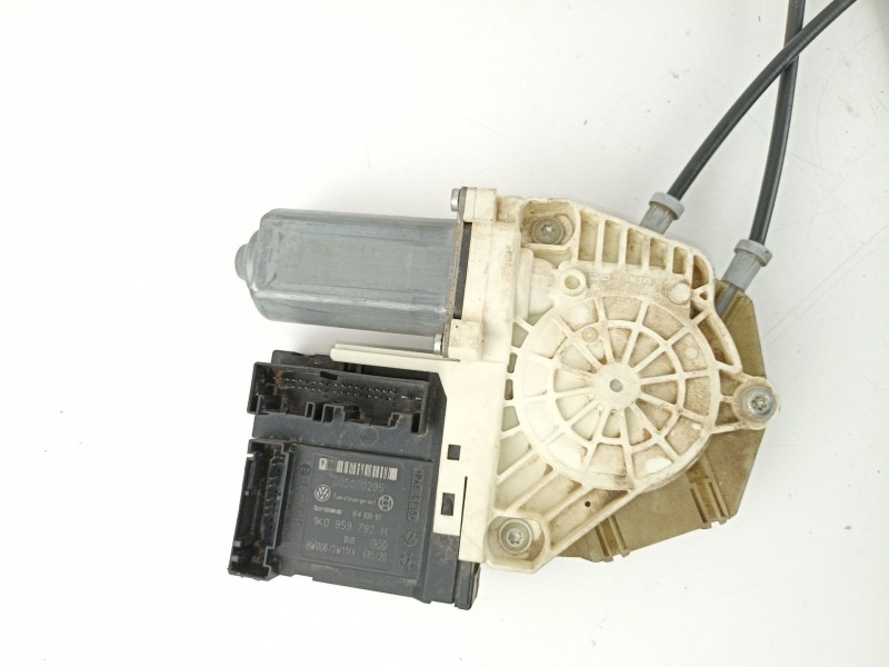 Recambio de elevalunas delantero derecho para seat leon 1.9 tdi ii referencia OEM IAM 1P0837462A1K0959793M  