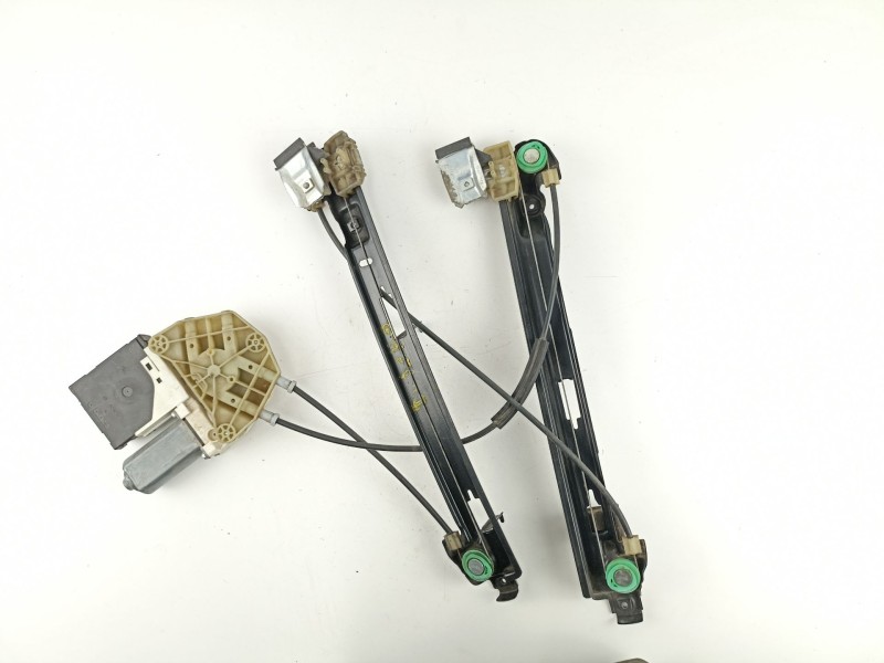 Recambio de elevalunas delantero derecho para seat leon 1.9 tdi ii referencia OEM IAM 1P0837462A1K0959793M  