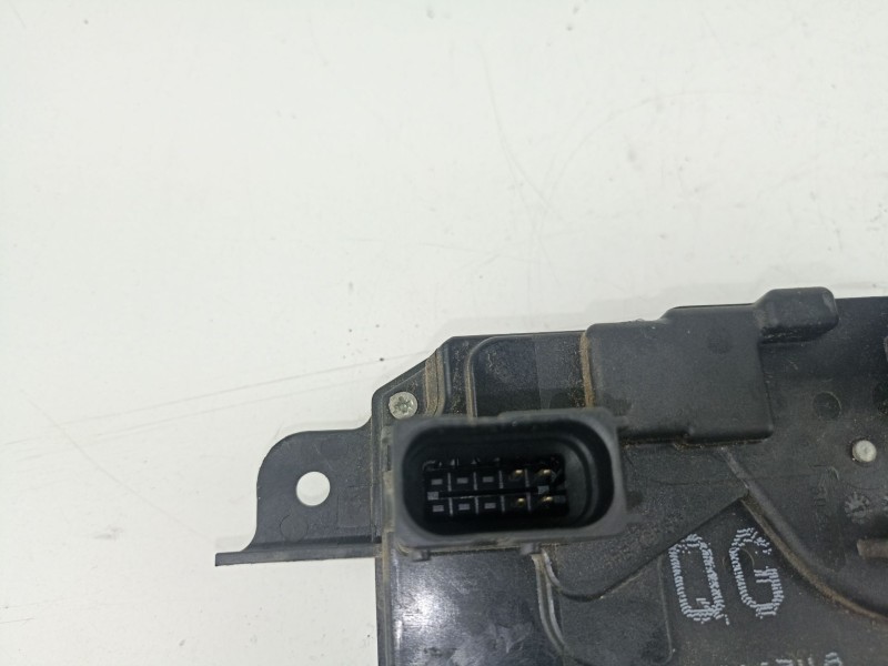 Recambio de cerradura puerta delantera derecha para opel astra 1.7 d referencia OEM IAM 13210749QG  