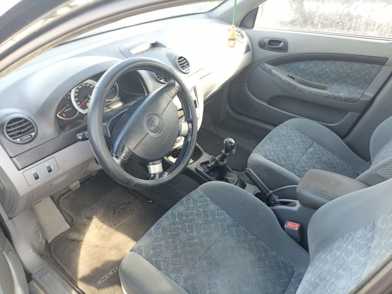 daewoo lacetti del año 2004