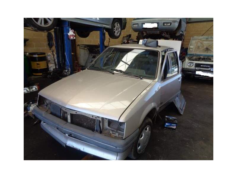 opel corsa a hatchback (s83) del año 1990