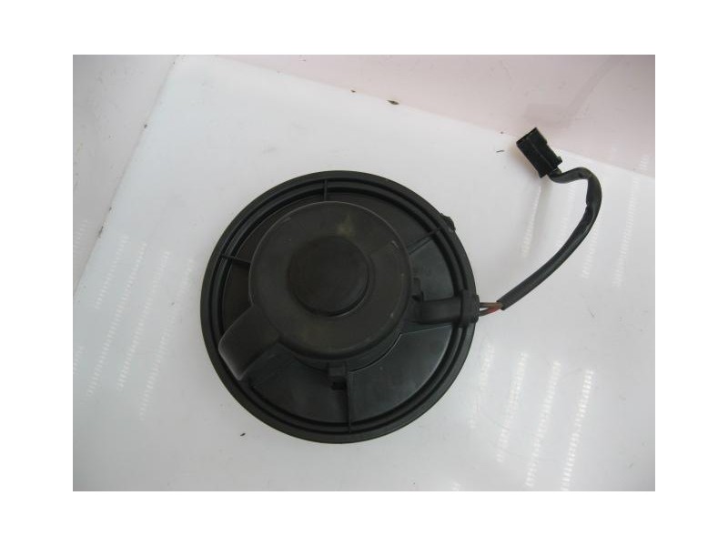 Recambio de motor calefacion volkswagen passat 18 gpb 11016cv 4p 1990 para volkswagen passat 1.8 g-pb 4p referencia OEM IAM   