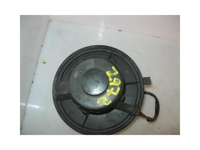 Recambio de motor calefacion volkswagen passat 18 g rf 8704cv 4p 1992 para volkswagen passat 1.8 g -rf referencia OEM IAM 357819