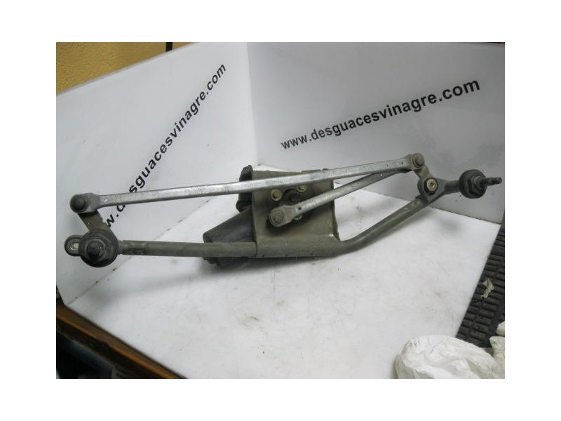 Recambio de motor limpia delantero mercedes benz v 220 23 cdi_vito 2001 para m. benz v 220 2.3 cdi_(vito) referencia OEM IAM   