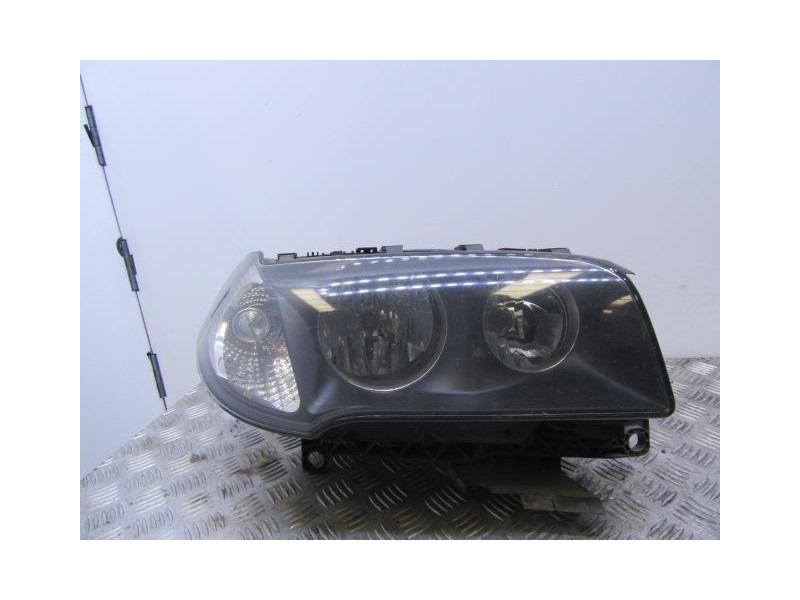 Recambio de faro derecho para bmw x3 2.0 td 6v referencia OEM IAM 0301210604  