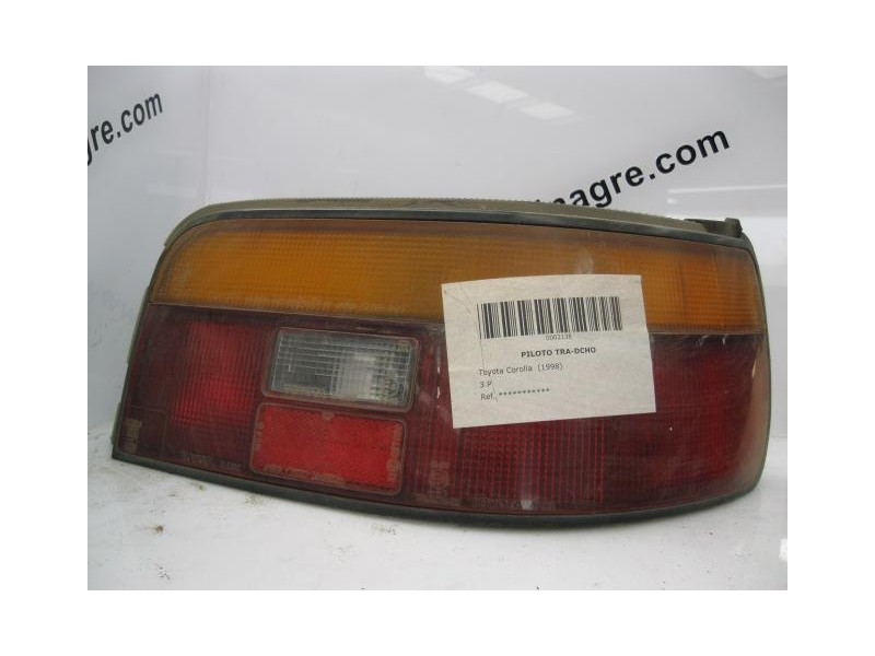 Recambio de piloto trasero derecho para toyota corolla (e11) 1.6 (ae111_) referencia OEM IAM   