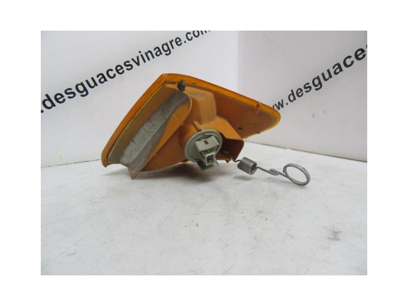 Recambio de piloto delantero derecho para ford courier 1.8 d referencia OEM IAM   