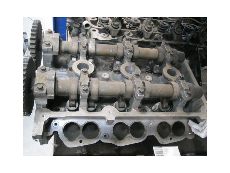 Recambio de culata gasolina ford mondeo 25 v6 culata dentro motor sga 2006 para ford mondeo 2.5 g 2.5-g referencia OEM IAM   