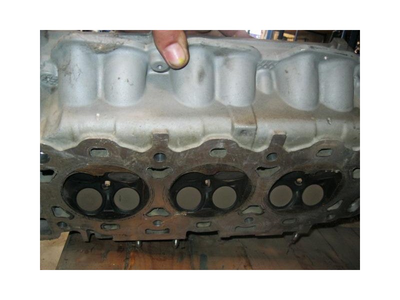 Recambio de culata gasolina ford mondeo 25 v6 culata dentro motor sga 2006 para ford mondeo 2.5 g 2.5-g referencia OEM IAM   