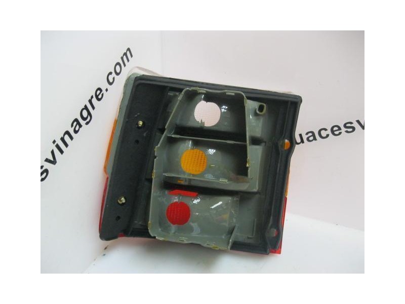 Recambio de piloto trasero derecho para renault 11 1.7 referencia OEM IAM NUEVO  