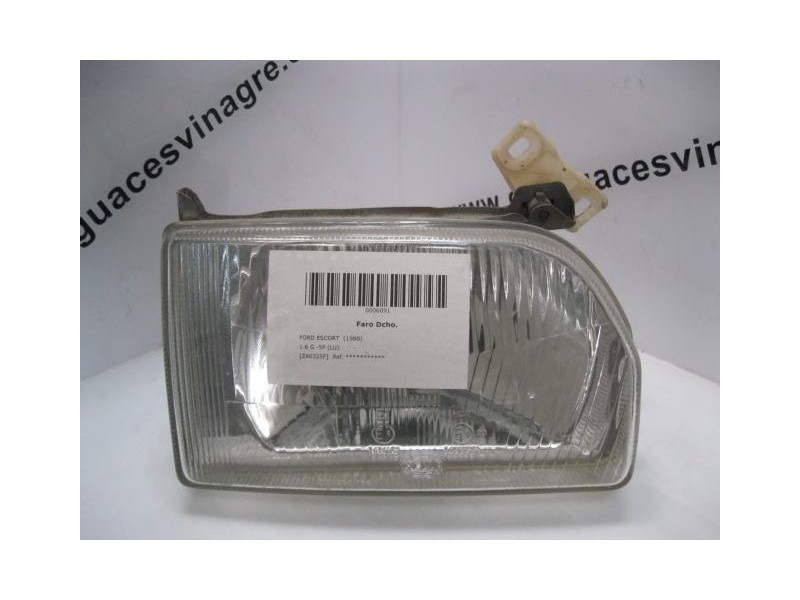 Recambio de faro derecho para ford escort 1.6 g/lu referencia OEM IAM   