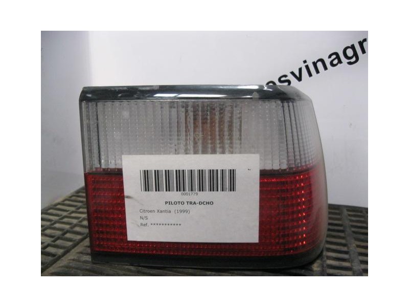 Recambio de piloto trasero derecho para citroen xantia 1.9 d referencia OEM IAM   