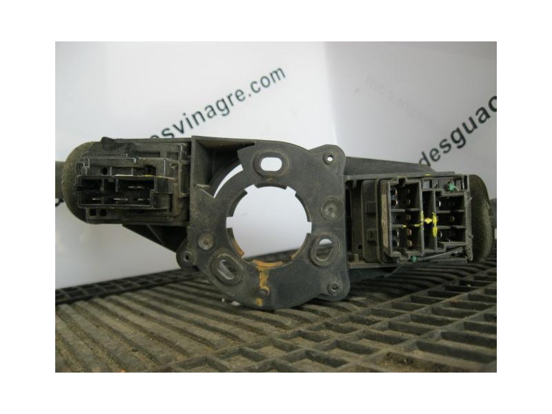 Recambio de mando luces y limpias peugeot 306 g 0 para peugeot 306 1.4 g referencia OEM IAM LOS_DOS  