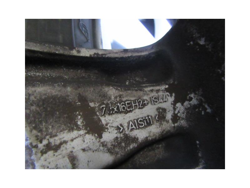 Recambio de llantas aluminio bmw 120 20 td 2007 para bmw 120 2.0 td referencia OEM IAM 7JX16H2ET44195/55/16BIEN  