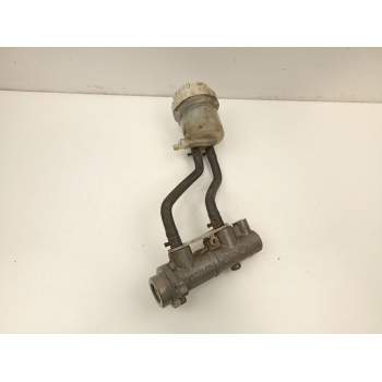 BOMBA DE FRENO MR407299 