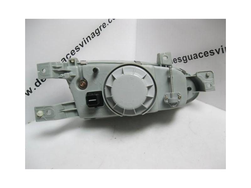 Recambio de faro izquierdo para hyundai accent 1.4 g referencia OEM IAM NUEVO  