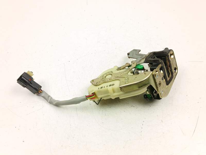 Recambio de cerradura puerta delantera derecha para kia sorento i (jc) 2.5 crdi referencia OEM IAM 813203E010  
