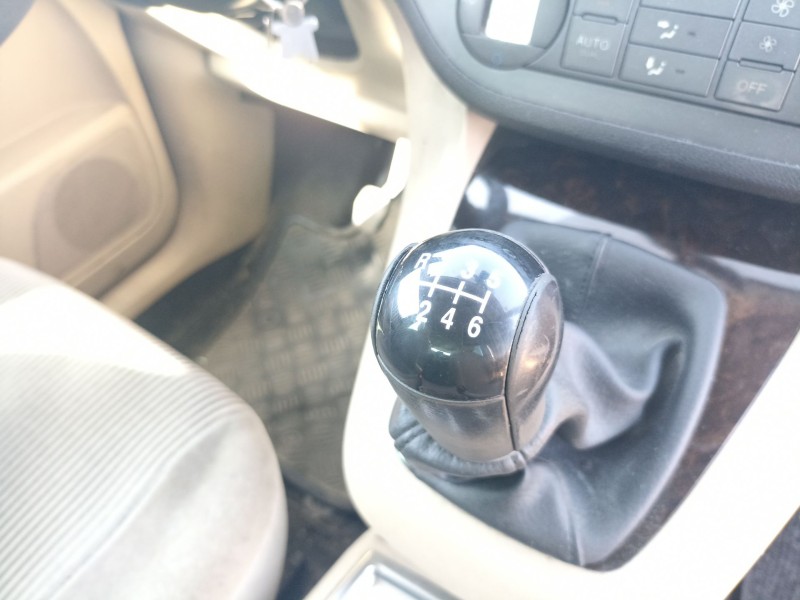 ford focus c-max del año 2004