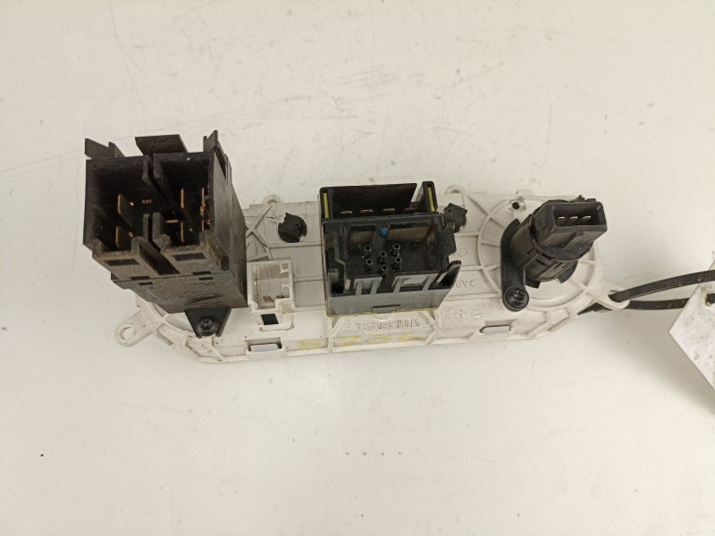 Recambio de mandos calefaccion aire para ford mondeo 1.8 g referencia OEM IAM   