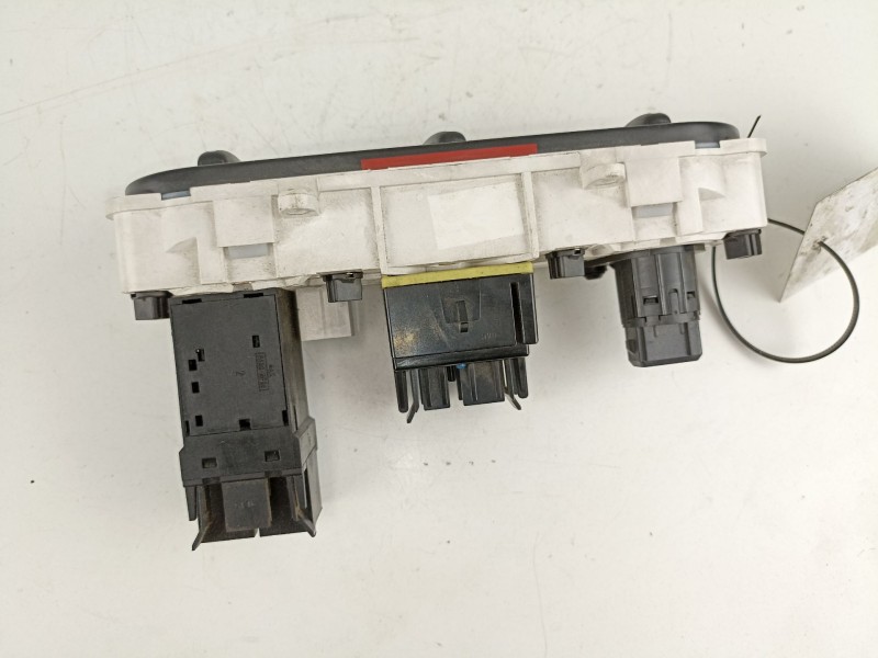 Recambio de mandos calefaccion aire para ford mondeo 1.8 g referencia OEM IAM   