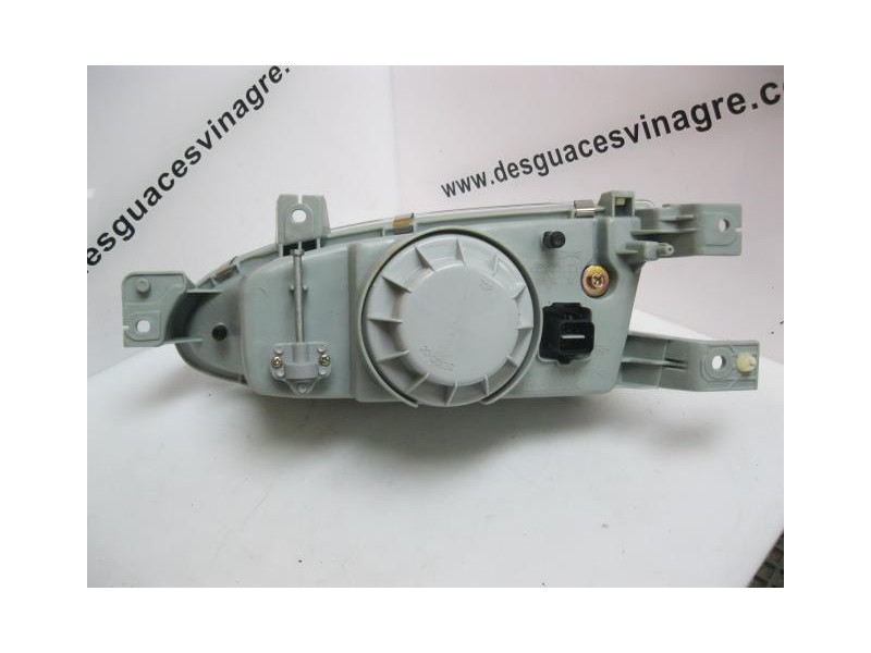 Recambio de faro derecho para hyundai accent 1.4 g -4eh referencia OEM IAM NUEVO  