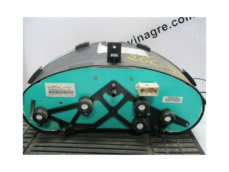 Recambio de cuadro instrumentos peugeot 206 14 16 2001 para peugeot 206 1.4 g referencia OEM IAM JAEGER-UNACLAVIJA  