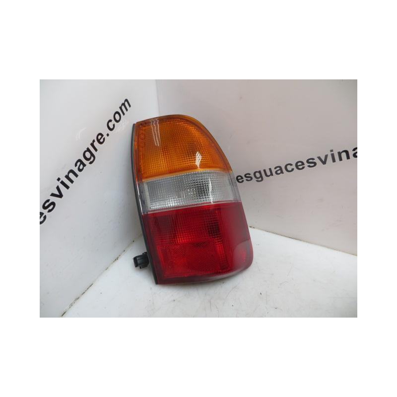 Recambio de piloto trasero derecho para mitsubishi l 200 (k__t) 2.5 td (k14t) referencia OEM IAM AMBARBLANCOYROJO  