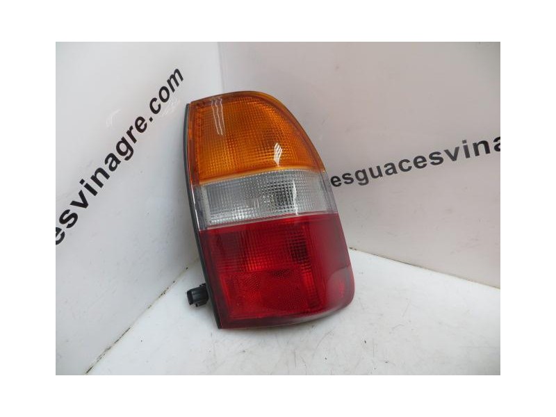 Recambio de piloto trasero derecho para mitsubishi l 200 (k__t) 2.5 td (k14t) referencia OEM IAM AMBARBLANCOYROJO  