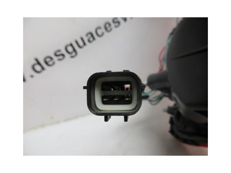 Recambio de piloto trasero derecho para mitsubishi l 200 (k__t) 2.5 td (k14t) referencia OEM IAM AMBARBLANCOYROJO  