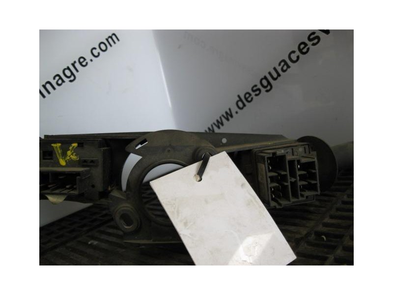 Recambio de mando luces y limpias peugeot 405 d 0 para peugeot 405 berlina 1.9 diesel referencia OEM IAM LOS-DOS  