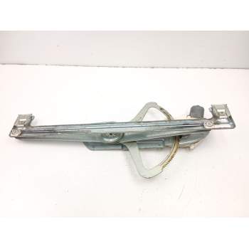 ELEVALUNAS DELANTERO DERECHO 4M51B23200BG 