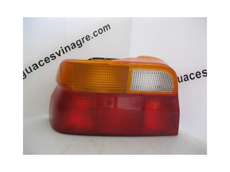 Recambio de piloto trasero izquierdo para ford escort 1.6 g referencia OEM IAM NUEVO  