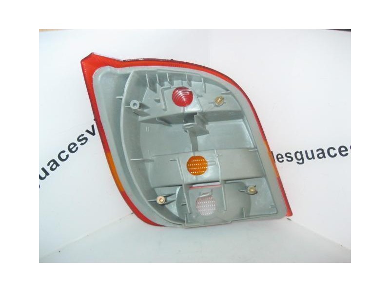 Recambio de piloto trasero derecho para ford fiesta 1.1 g referencia OEM IAM NUEVO  