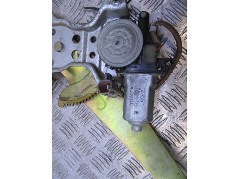 Recambio de elevalunas trasero izquierdo para toyota land cruiser (j9) 3.0 td referencia OEM IAM 8571060070  
