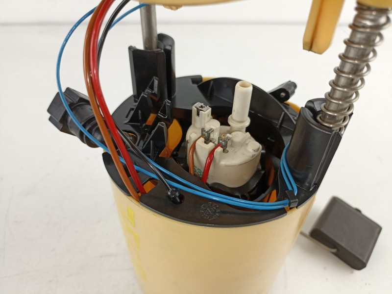 Recambio de bomba combustible aforador para bmw serie 1 coupe (e82) 123d referencia OEM IAM 7190943 A2C53215722 