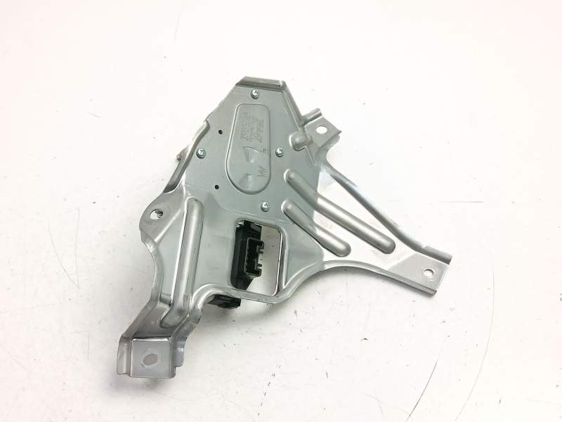 Recambio de motor limpia trasero para toyota yaris (_p13_) 1.5 hybrid (nhp130_) referencia OEM IAM 851300D190  