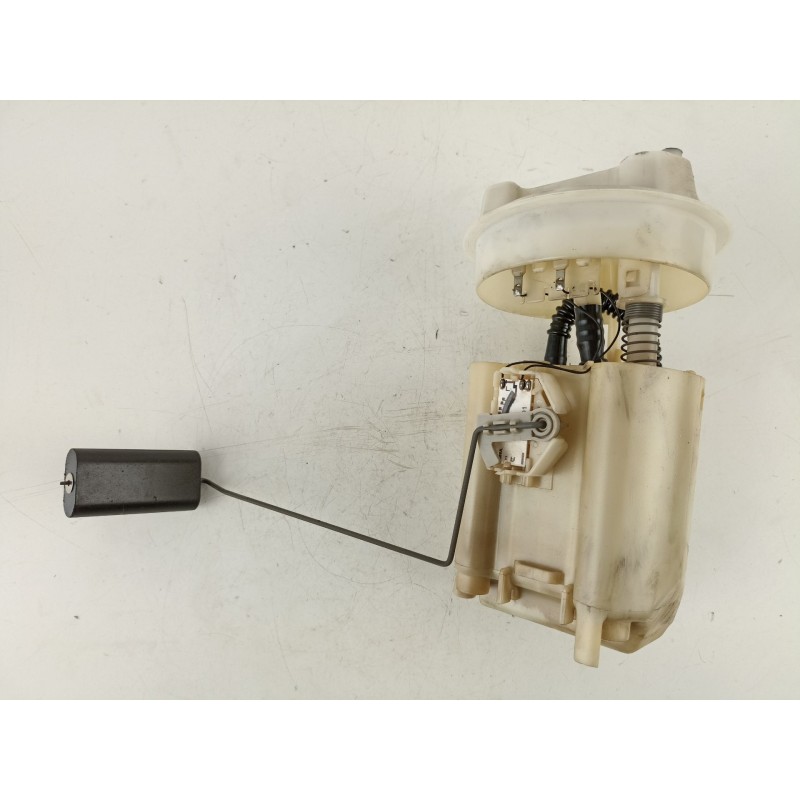 Recambio de bomba combustible aforador para volvo s40 berlina 1.6 cat referencia OEM IAM 30613799 09751409905 