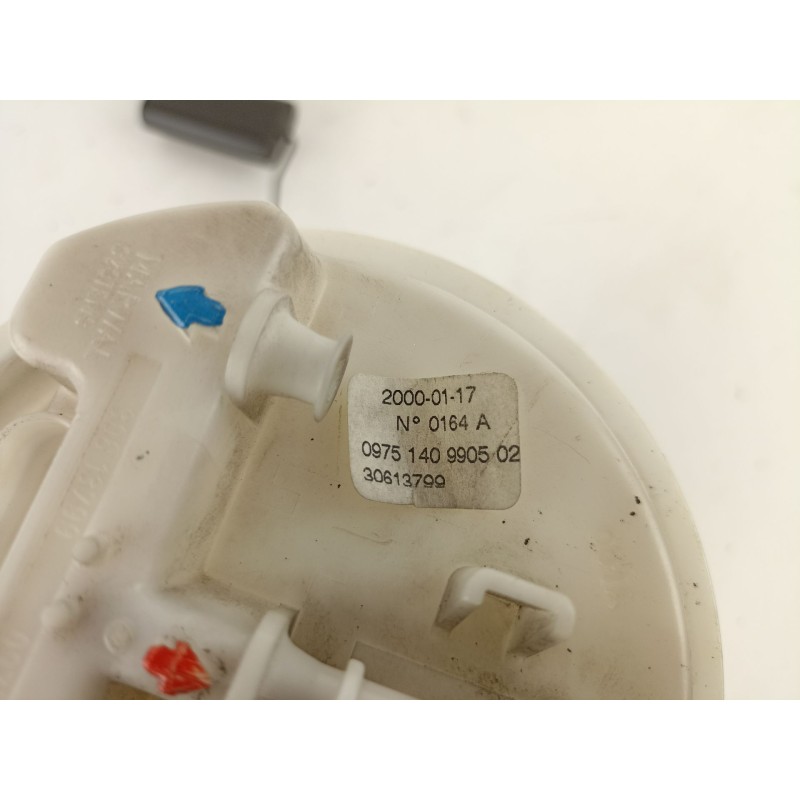 Recambio de bomba combustible aforador para volvo s40 berlina 1.6 cat referencia OEM IAM 30613799 09751409905 