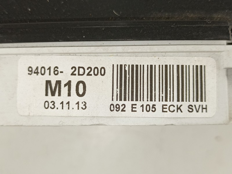 Recambio de cuadro instrumentos para hyundai elantra 1.6 g referencia OEM IAM 940162D200  