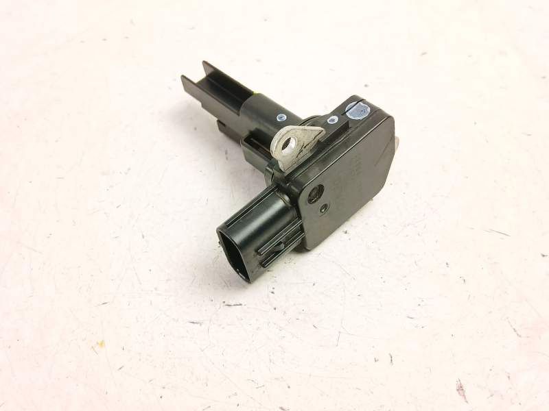 Recambio de caudalimetro para toyota yaris (_p13_) 1.5 hybrid (nhp130_) referencia OEM IAM 222040V020 VN1974005380 