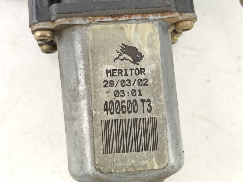 Recambio de elevalunas trasero derecho para nissan primera berlina (p12) referencia OEM IAM 82700AV610 400600T3 